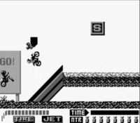 une photo d'Ã©cran de Motocross Maniacs sur Nintendo Game Boy